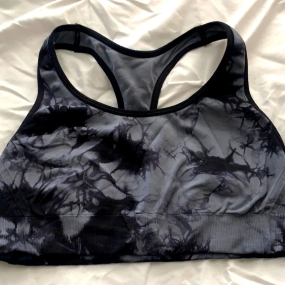 Champion Performance Wireless Sports Bra - M